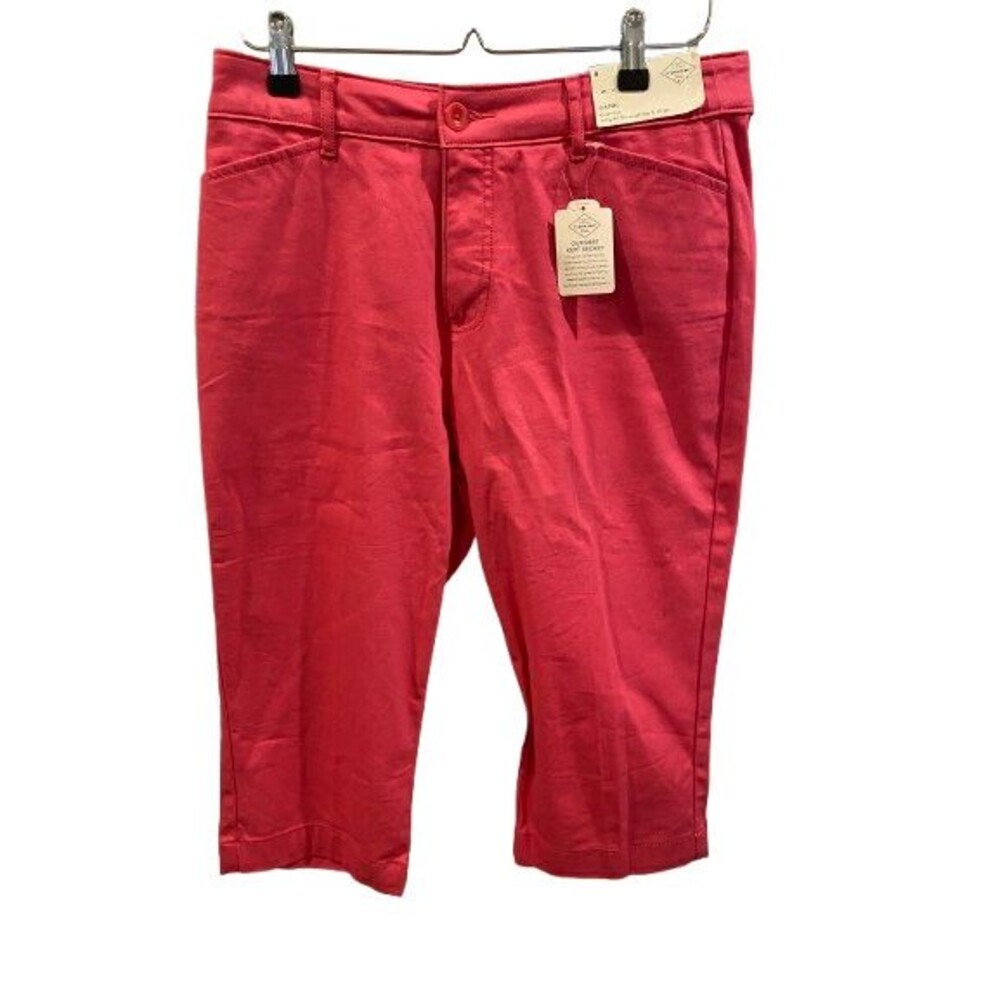 Women's Size 8 Capri Pants Pink St. John's Bay Mid-Rise Cotton/Spandex NWT - Picture 1 of 2
